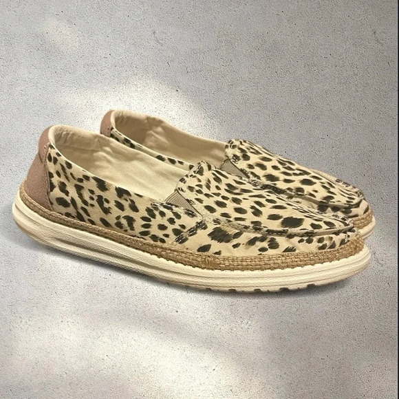 Hey Dude Lena Shoes Leopard Animal Print US 9 Slip On Casual Flats - Picture 3 of 11